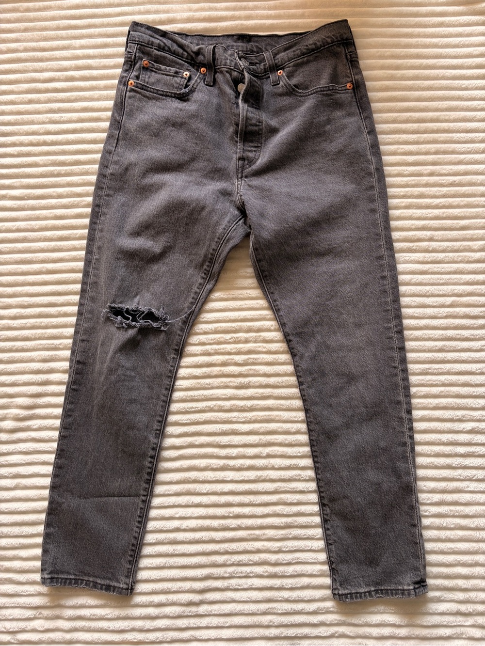 Levi’s filiforme skinny 501 Levi’s Black Distressed Slim Jeans W29L28